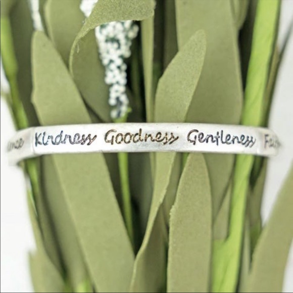 WORN TWO-TONE WITH CRYSTALS 'THE FRUIT OF THE SPIRIT' STRETCH BANGLE - Picture 2 of 2